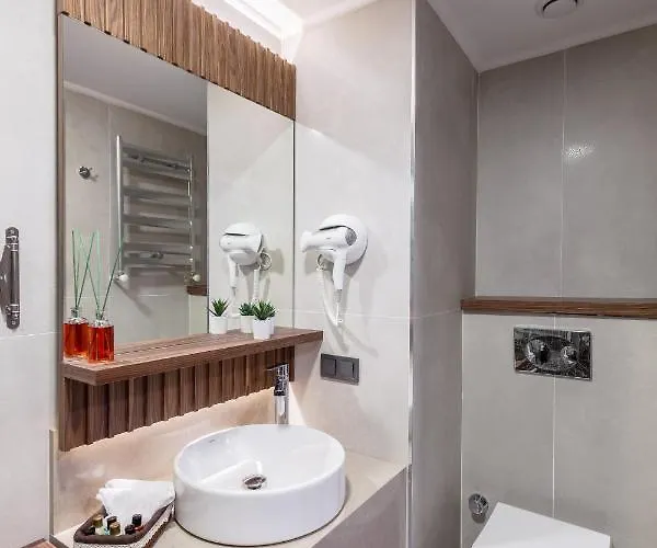 Hotel Sherry Karakoey