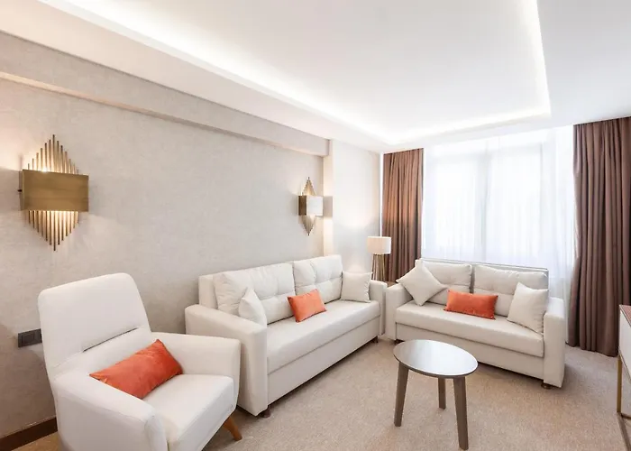 Hotel Sherry Karakoey