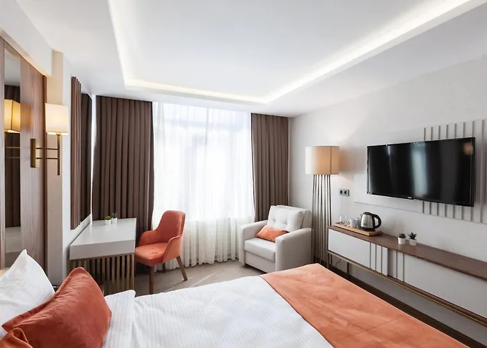 Sherry Karakoey Hotel 2*