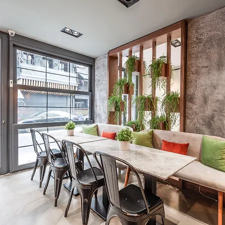 Hotel Sherry Karakoey