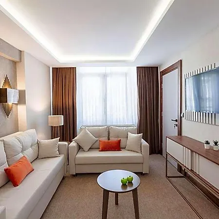 Hotel Sherry Karakoey