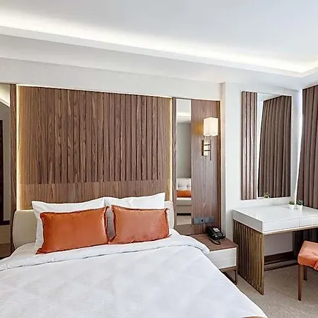 Sherry Karakoey Hotel 2*