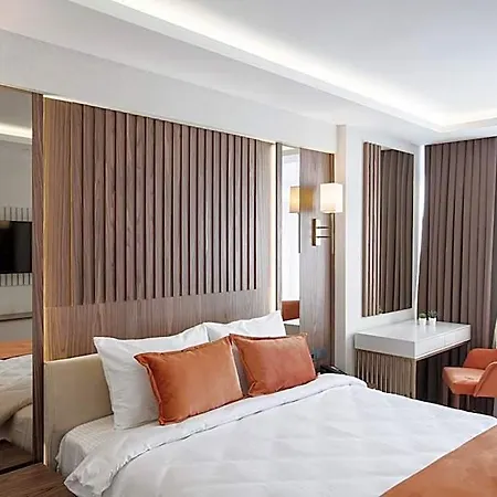 Sherry Karakoey Istambul
