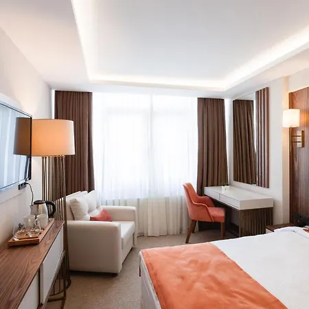 Hotel Sherry Karakoey
