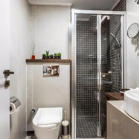 Sherry Karakoey Istanbul