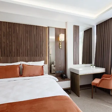 Sherry Karakoey Hotel 2*