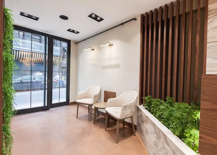 Sherry Karakoey Hotel