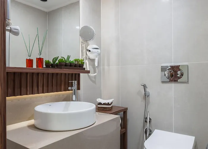 Sherry Karakoey Hotel 2*