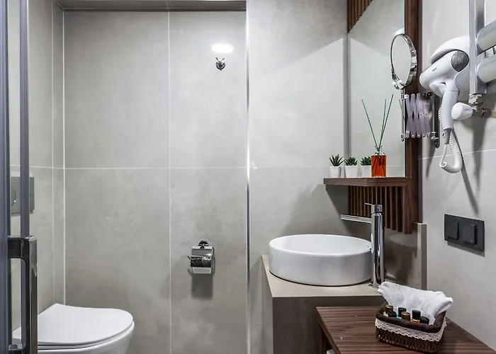 Sherry Karakoey Hotel 2*