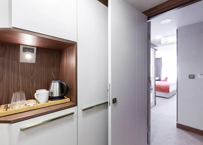 Hotel Sherry Karakoey 2*