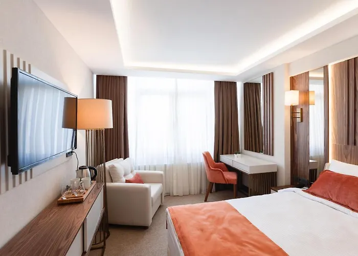 Hotel Sherry Karakoey