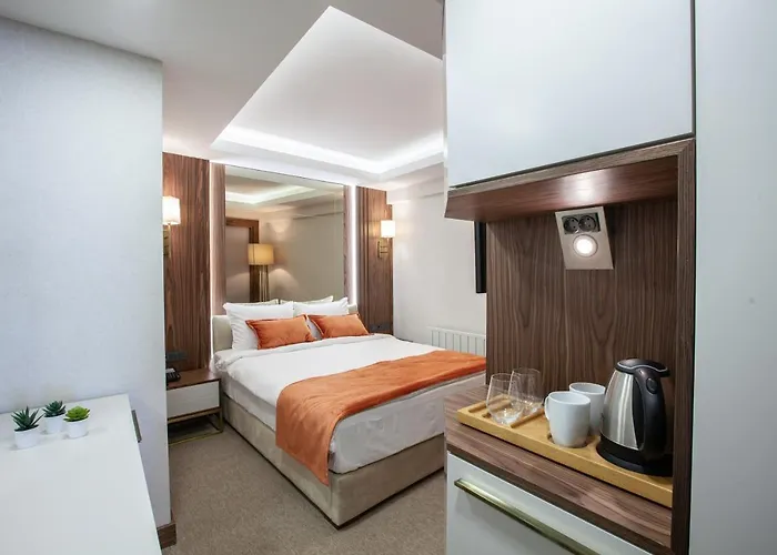 Sherry Karakoey Hotel