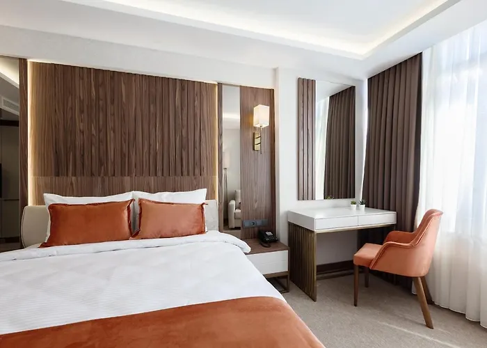 Sherry Karakoey Hotel 2*