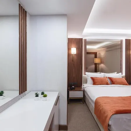 Hotel Sherry Karakoey