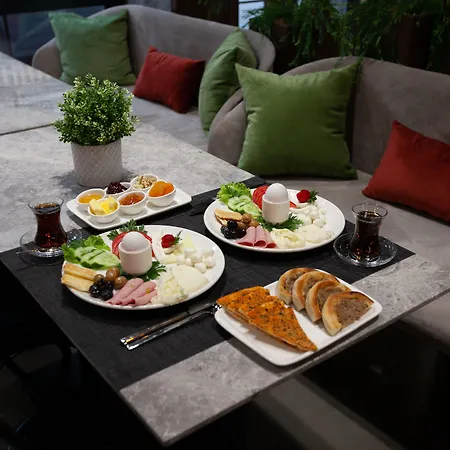 Sherry Karakoey Hotel